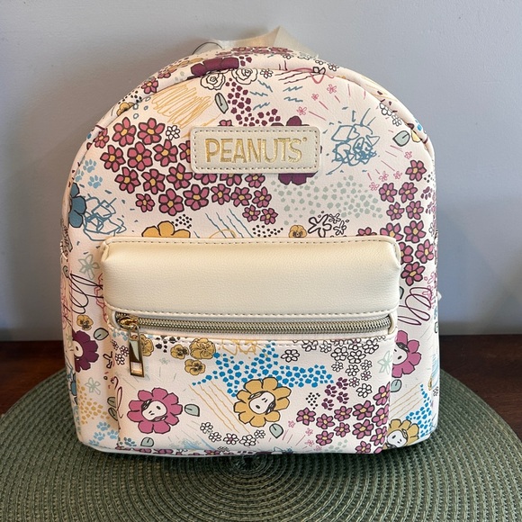 Peanuts Snoopy Cottage Floral Spring All Over PrintMini Backpack NWT By Bioworld - Picture 5 of 9